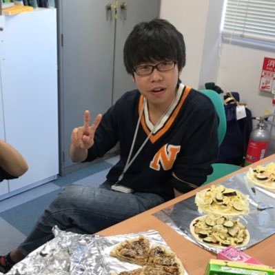 Univ. of Tokyo Ph.D. student/Touhara Lab./Neuroscience/EEG/fMRI/Olfaction 脳波やfMRIを使って、感覚入力に対するヒトの脳活動の研究をしています