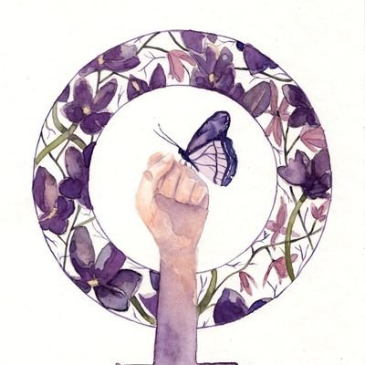 Mrs_Ravine's profile picture. Just here...