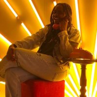 Viv'N (@vivianholmes003) 's Twitter Profile