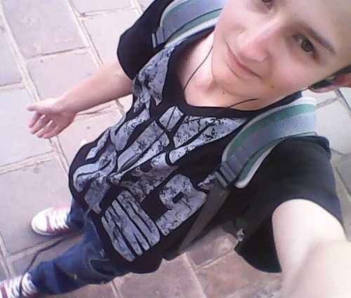 Alguem me interne no paraiso, preciso urgente dar um tempo por lá ♪