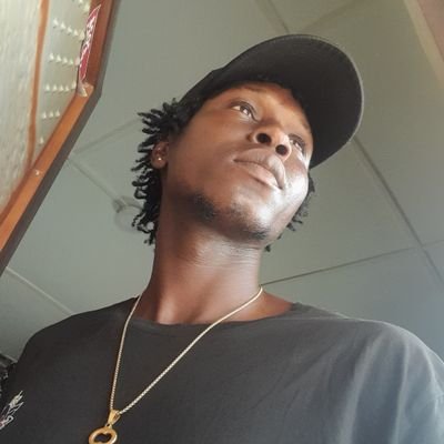 OmoteLordfred's profile picture. I am happy being myself