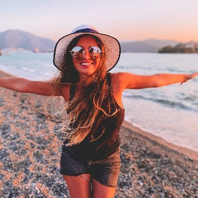 MoneyGrins's profile picture. Learn how to make money online! 😀 You can do it!!  Easy peasy!