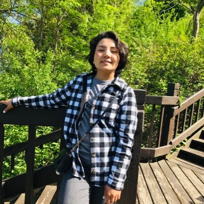 Farzana_Hekmat's profile picture. کبوتر با کبوتر!  باز با باز !