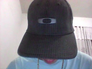 GOSTOU DE MIM HUM QUEE BOOM NÃO GOSTOUU PROBLEMA È SEUU NÃO NASCI PRA AGRADA A TODOOS ! http://t.co/3Ms0lR9x0E