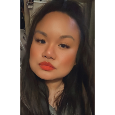 Krystle_Bee's profile picture. Makeup Enthusiast, Disney Adult, Concert Goer, Sanger, Pupper Petter, NBA Watcher, Formula 1 Heaux, she/her