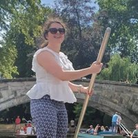 Áine Ní Choisdealbha (@nichoisa) 's Twitter Profile