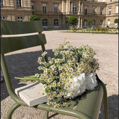 h_berry97's profile picture. ربّ زدني علماً ورفعةً وشأَناً📖.