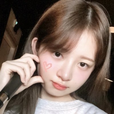anyoojin's profile picture. for an yujin and ive my beloveds 🫶🏼