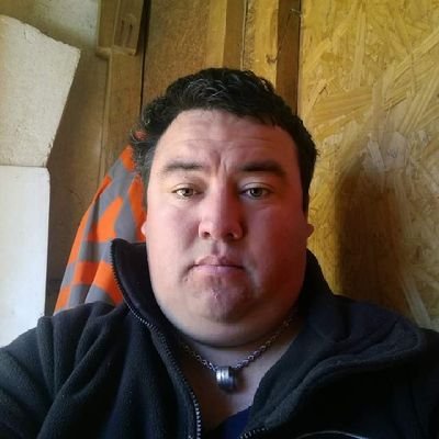 Me gusta el fútbol dueño y chófer de gas y agua los Vasquez y sobre todo amo a mis hijos y familia