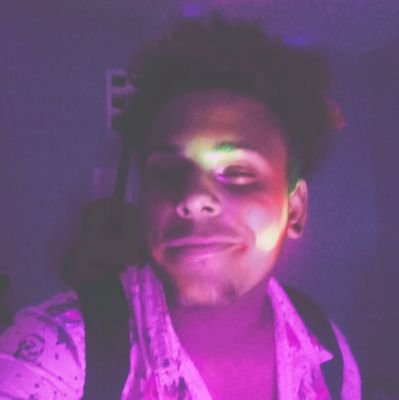 17y 
singer and composer
the life is not suck
get love own
https://t.co/QX4g791rUH…
1:35 ────────ㅇ────── 2:06