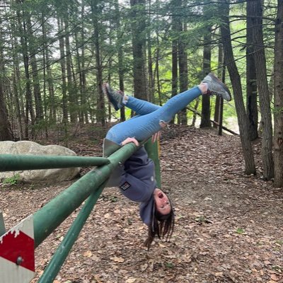 Empty nest mom of Dartmouth 26’ kid. Single AF🤦🏻‍♀️,climber of 🏔️, reader of 📚OCR racer who needs to get back to it. All things nerd.🦷🇮🇪🏰🧘🏻‍♀️