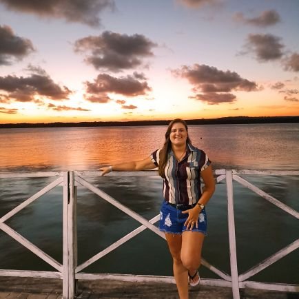 👩🏼⚕️ Enfermagem ;
👩🏼💼 Gestão Comercial ;
Tenho 28 anos ;
Signo ♓ ;
(Tu te tornas eternamente responsável por aquilo que cativas) 🤴🏼