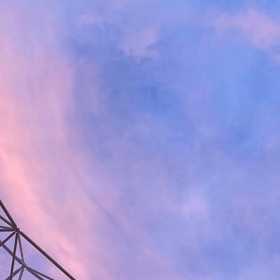 __rainisfalling's profile picture. 漫才劇場にいるときだけ健康 ｜ 過激派