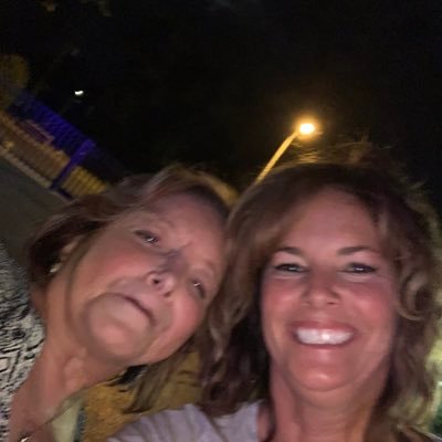 I am caring Love people,making people laugh,travel most of all my children.I’m older I love travel dream is to see Redwood Forest with the people I love ❤️
