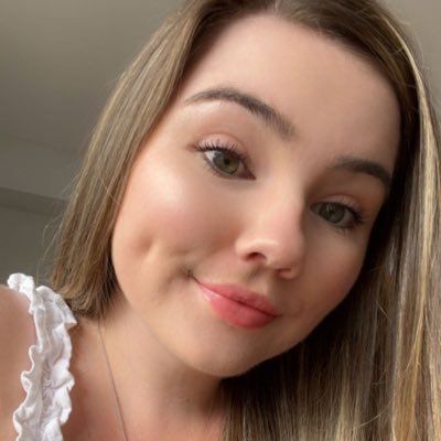 LucyAGittons's profile picture. 