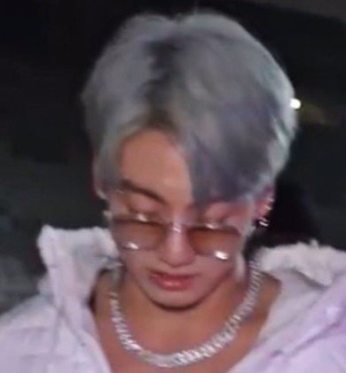 kvsffics's profile picture. hi! it's me vean. priv qrts 🚫                                                             was @jjksvoir