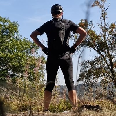 zorbas78's profile picture. Numbers & Figures 🧮📊
Home & Office 🏠🖥️
Mountain & Bike ⛰️🚴♂️
Jonesy & Daishi 🐈😺
