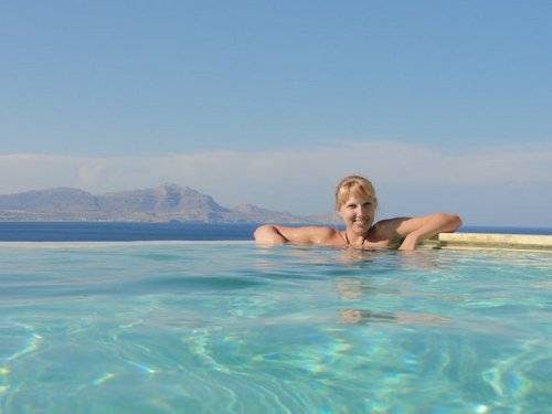 cjmpom's profile picture. mother, wife, runner, eater, sleeper, crocheter, bean counter.  All views my own.

reduce - reuse - recycle