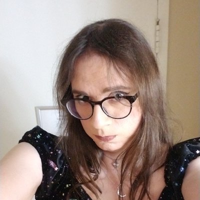 (she/her or ze/zir, transfemme) Gaming, activism, astrophysics, and more! Currently a Software Developer working on Rubin LSST. All opinions are my own.