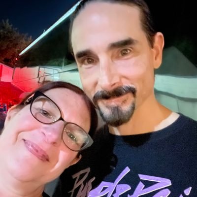 Lolacolasmama's profile picture. Animal loving, lady who enjoys life to the fullest. BSB, WW. Life's short so spread happiness.