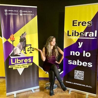 PhD in linguistics. Presidenta Provisoria de la entidad denominada por sus organizadores como partido @Libres_Chile. La Chalo pa los amigos. Capitana del B 🥈