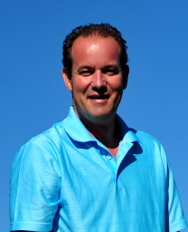 Als Golfkommentator für Sky, Welt-Kolumnist, Redakteur zahlreicher Golfpublikationen und Blogger freue ich mich auf neue Kontakte.
