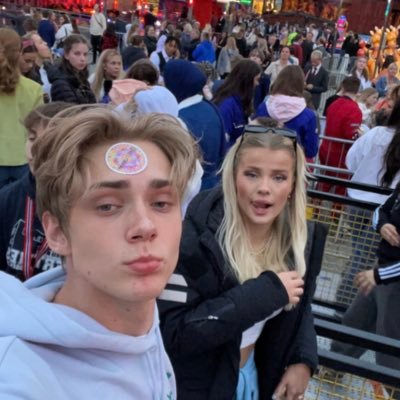 Trymtm's profile picture. 18 | winner of @detoo_ Edate