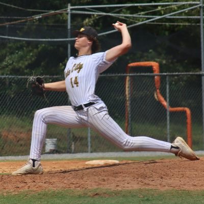 6’6 225 LHP @McCoBaseball