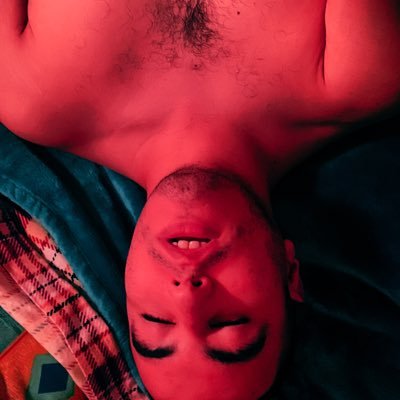 Comunicólogo, cinéfilo y cineasta, fan de HP, algo freak, algo rock y bastante gay 🏳️🌈❤️🔥. Ya saben, ¡solo soy yo!