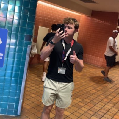 TheGrahamDuncan's profile picture. Colgate 26