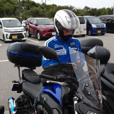 3ngoseAxDfvyOyj's profile picture. 安全運転でガンガン走りましょう