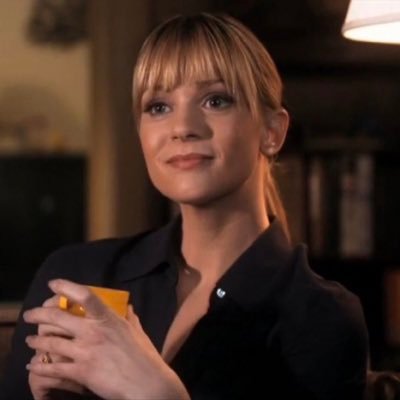 #JJ: i really don’t need a man to tell me what to do (she/her) // certified aj cook simp 🥰