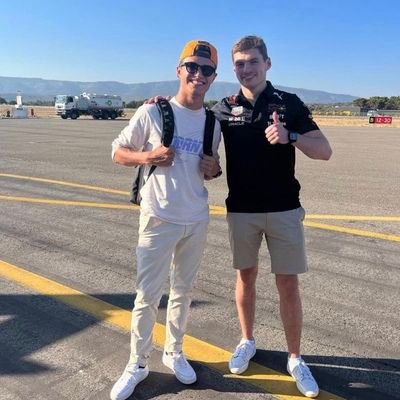 transformboy9's profile picture. Man Utd,
Techno, AH19, Gus