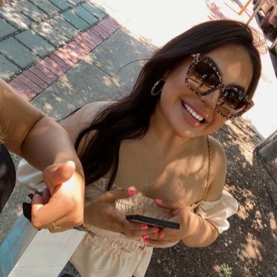 jennn_arroyo's profile picture. 23 || la vida buena