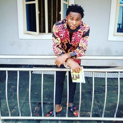 TnotesTnotes1's profile picture. Creativity, stylist