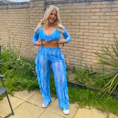 _emmawilkins's profile picture. 🐶📚