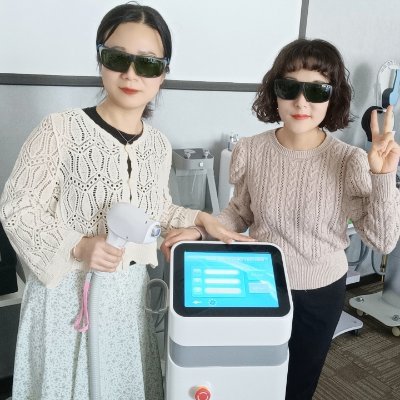 A leading manufacturer of medical aesthetic equipment #beautyequipment #diodelaser #fractionalCO2laser
#RFmicroneedle #IPL #Hydrofacial #hifu #cryolipolysis