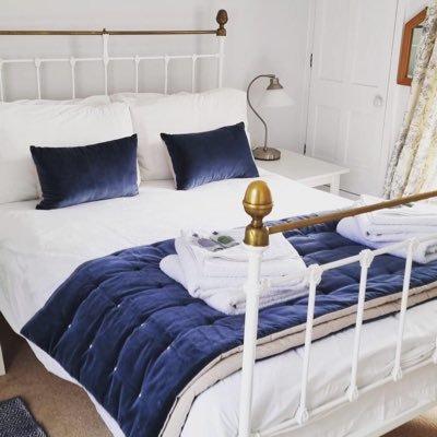 Lyme Regis Cottage is a family owned holiday cottage in Sherborne Lane in Lyme Regis