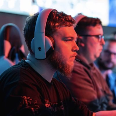 SenpaiCoxy's profile picture. https://t.co/oUGO1hMOFx