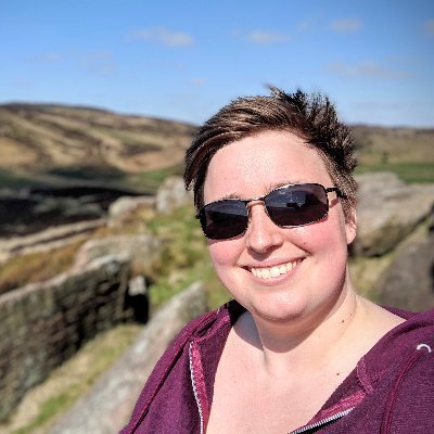 Official Minecraft Marketplace Partner @GeekyPixelsMC | She/Her | Lead Project Co-ordinator contracted with @netherpixel7 | Loves dogs, games and crafts 🐶🎮🧶