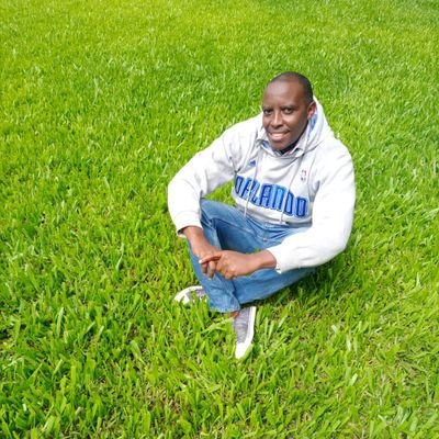 Former video editor Citizen Tv, KTN and K24. Dairy entrepreneur. Official Editor, Office of the Deputy President Kenya