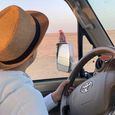 نمشي ابياض الوجه والعلم مردود #
مالله خلقنا للعباد إنتودد
( ربعي مطير )