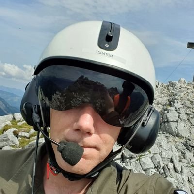 Notarzt | Truppenarzt beim ÖBH | private Meinung
Emergency doctor | Austrian Armed Forces | private opinion
