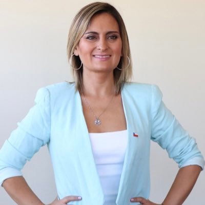 LeslieBrionesRo's profile picture. Mamá, Abogada, Orgullosa de ser Chilena y haber servido a mi país junto al #Presidentepiñera🇨🇱. De derecha!