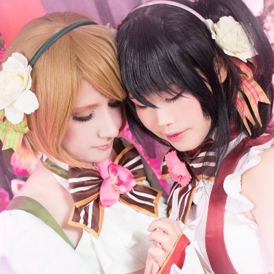 We are @Chibichikochan and @Shirokuchan ! ♥ We both love cats, Animes and participating at Cosplay competitions. ((´^ω^)) We are WCS 2016 (4th) & ECG 2018 (2nd)