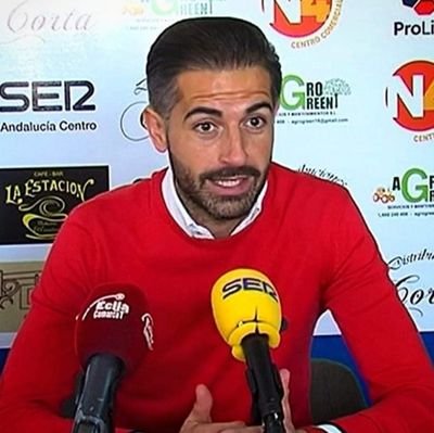 Entrenador UEFA PRO. Director Deportivo RFEF.  Campeón de España Sub16 🏆🇪🇸. Seleccionador Galego en @futgal.  Entrenador @CD_Estradense