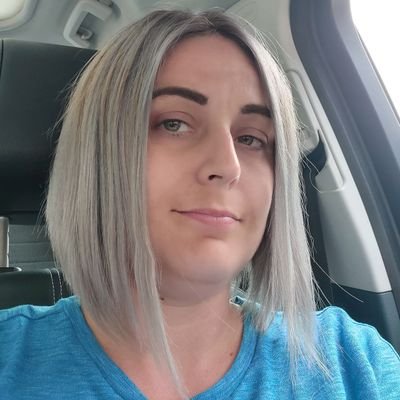 kristal0120's profile picture. 