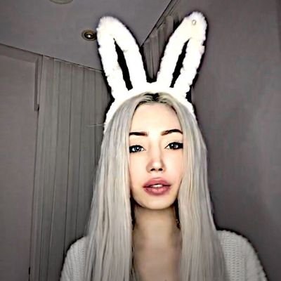 oylsnezehraa's profile picture. Slm