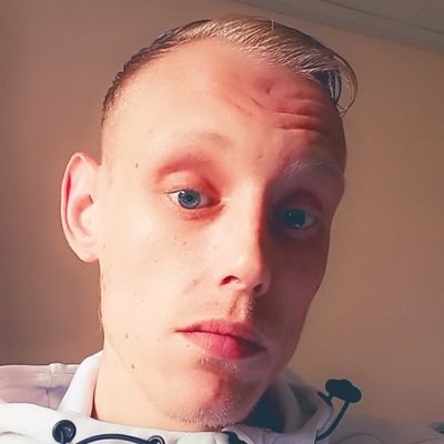 benmclean992's profile picture. I'm a passionate musician I sing an play guitar