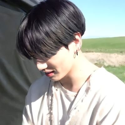 ㅤ٬ 𝟶𝟼 : 𝟷𝟹 ˑ ִ ── 방탄소년단 ˑ ੭
my number #1 : @ agustd !!